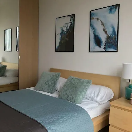 Daire Kwiatowy Apartament W Centrum Stare Miasto